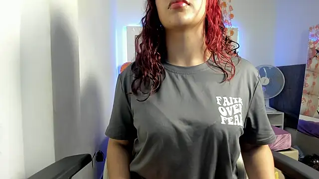 Snapshot of Valkiria_js chatting on 10.27.25 Valkiria js online show from 10.27.25