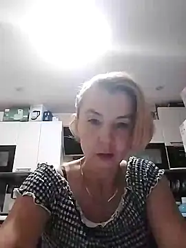 Snapshot of VasylynaLove421 chatting on 09.11.25 VasylynaLove421 online show from 09.11.25