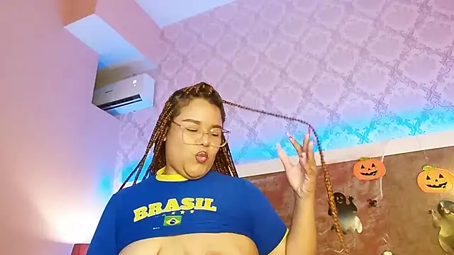 NicolBonnie online show from 10.25.25