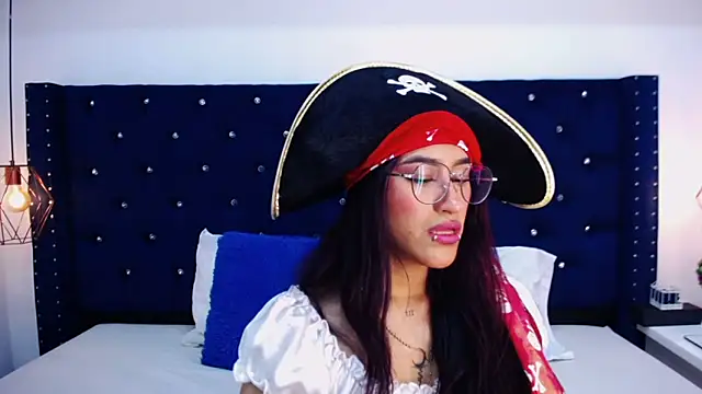 Snapshot of miss_aris chatting on 10.20.25 miss aris online show from 10.20.25