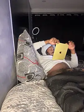 Snapshot of kingdiamond92 chatting on 10.03.25 kingdiamond92 online show from 10.03.25