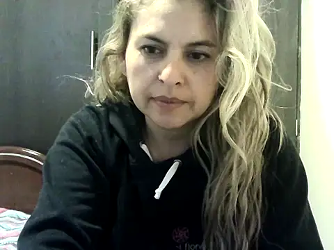 Valery  Rouse  online show from 09.28.25