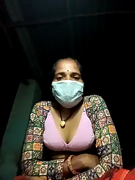 Snapshot of Hot-honi chatting on 10.05.25 Hot-honi online show from 10.05.25