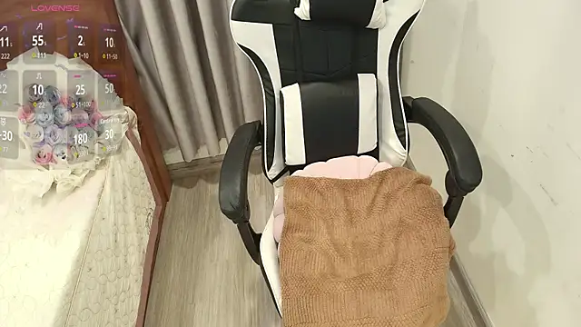 Bae Gigii online show from 12.19.25