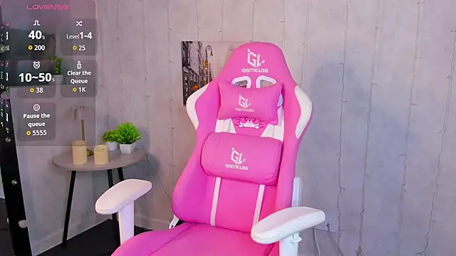 Lynn Martin online show from 10.25.25