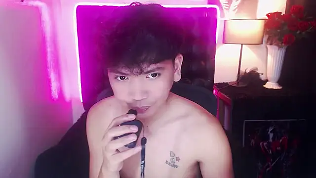 Asianbluefuckerrrr online show from 09.22.25