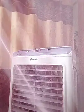 Snapshot of CherryBeii chatting on 09.12.25 CherryBeii online show from 09.12.25