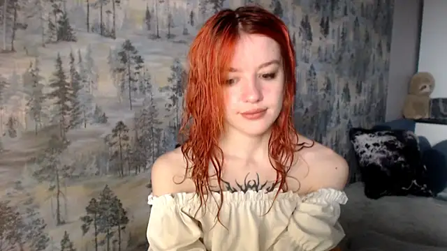 Snapshot of __Elina__ chatting on 09.23.25 Elina online show from 09.23.25