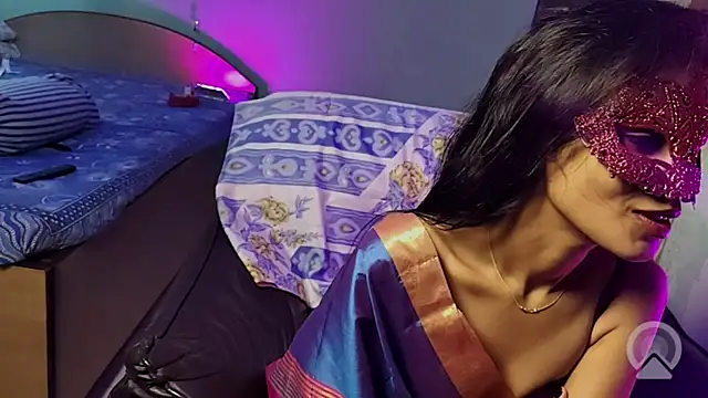 royeoy22 online show from 10.01.25