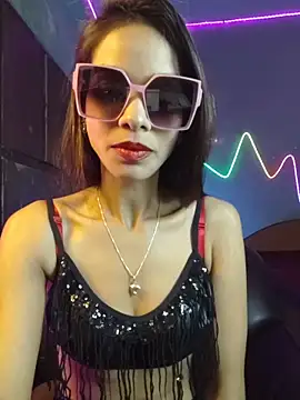 royeoy22 online show from 04.11.26