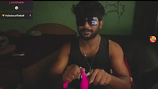 royeoy22 online show from 04.13.26