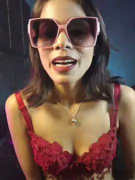 royeoy22 online show from 04.18.26