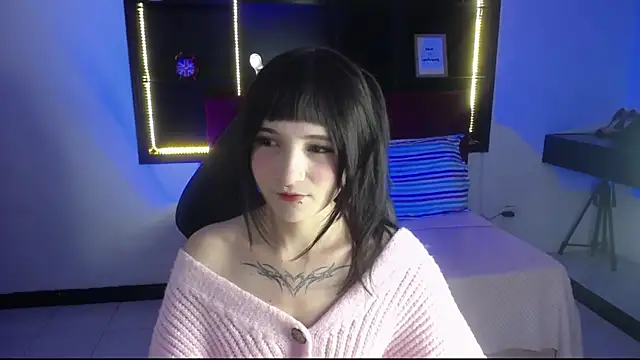  Charlotte Collins  online show from 02.05.26