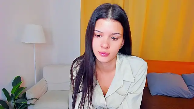 JoCauterucci online show from 10.22.25