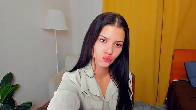 JoCauterucci online show from 11.11.25