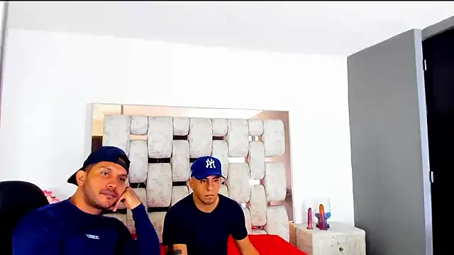 AngelAndChris online show from 09.15.25