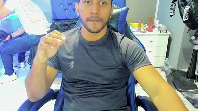 AngelAndChris online show from 09.19.25