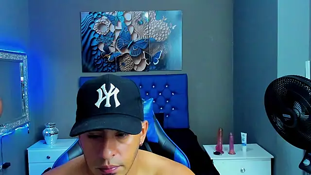 AngelAndChris online show from 10.20.25