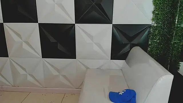 bull cam online show from 10.04.25