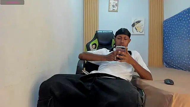 Jax Maliq online show from 10.02.25