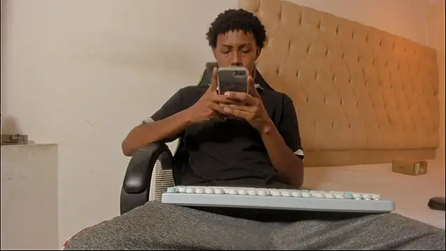 Jax Maliq online show from 11.27.25