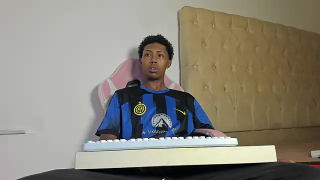 Snapshot of Jax_Maliq chatting on 05.22.26 Jax Maliq online show from 05.22.26