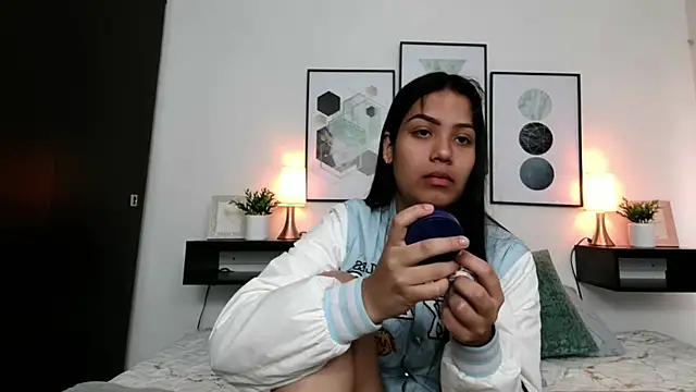 Snapshot of Rodriguez_Gabi chatting on 09.09.25 Rodriguez Gabi online show from 09.09.25
