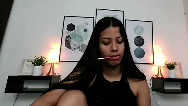 Snapshot of Rodriguez_Gabi chatting on 09.10.25 Rodriguez Gabi online show from 09.10.25