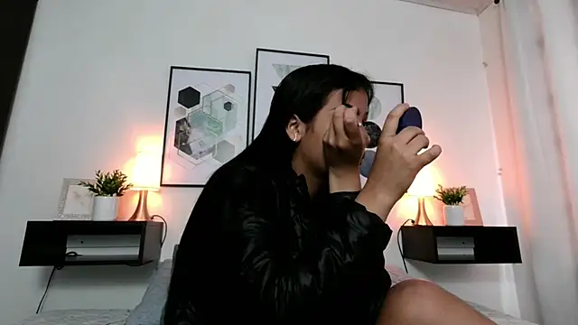 Snapshot of Rodriguez_Gabi chatting on 09.11.25 Rodriguez Gabi online show from 09.11.25