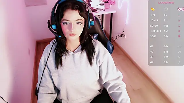 Lunyhose online show from 03.17.26