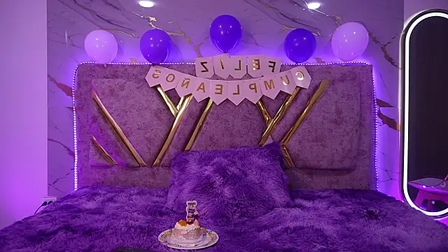 Snapshot of natasha_vesper chatting on 10.22.25 natasha vesper online show from 10.22.25