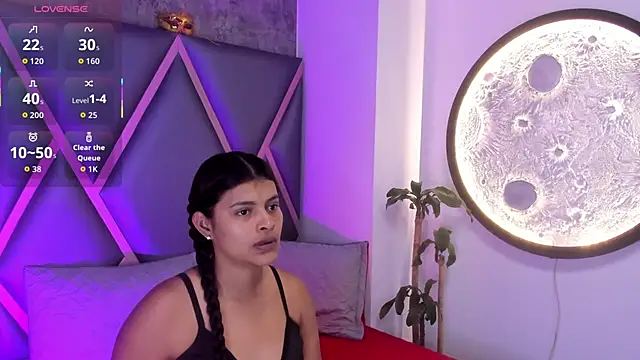 Miaa Rosse online show from 11.20.25