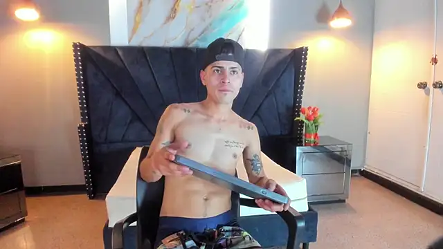 JOWELL HENAO online show from 09.15.25