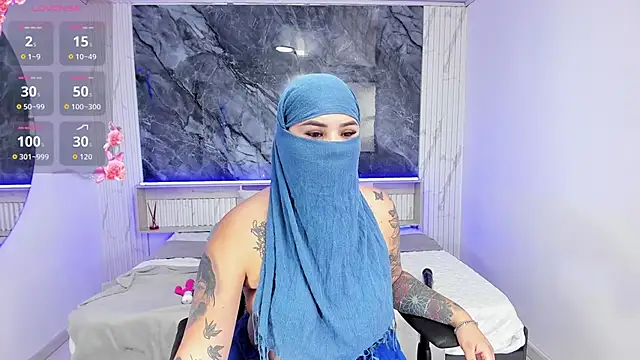 Snapshot of Nayla-Mouna chatting on 10.16.25 Nayla-Mouna online show from 10.16.25