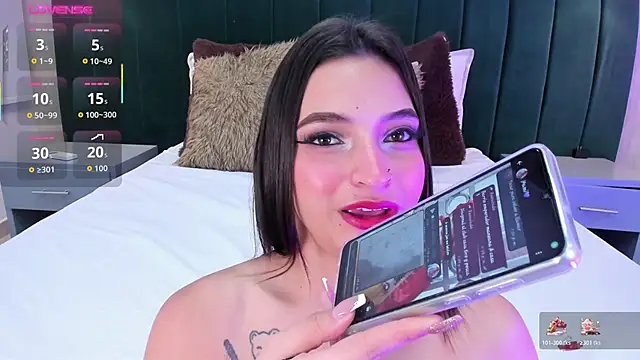 annie clarkson online show from 11.14.25