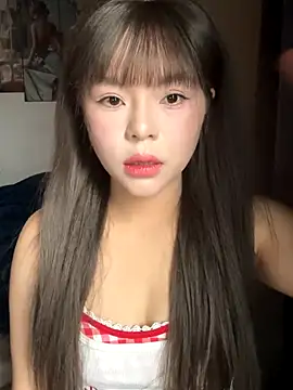 SarahBeii online show from 11.13.25