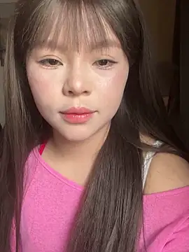 SarahBeii online show from 12.23.25