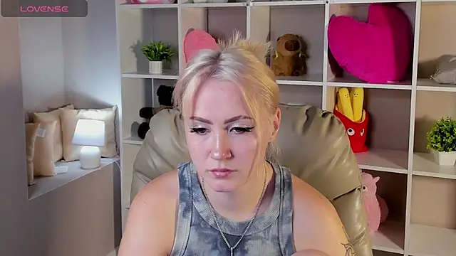 Joyce Howard online show from 09.13.25