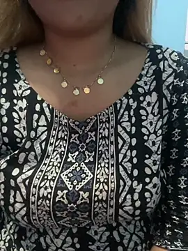 Arohi 51 online show from 10.28.25