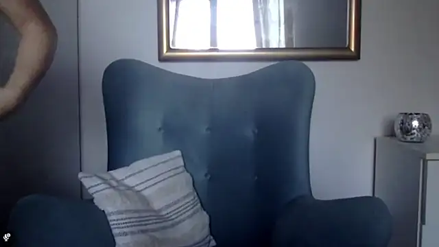 Snapshot of StellaSensual chatting on 10.20.25 StellaSensual online show from 10.20.25