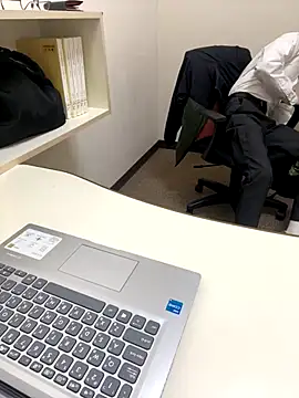 Snapshot of Daddygarry chatting on 09.10.25 Daddygarry online show from 09.10.25