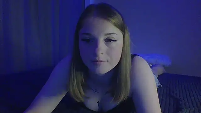 Star Girlish online show from 10.05.25