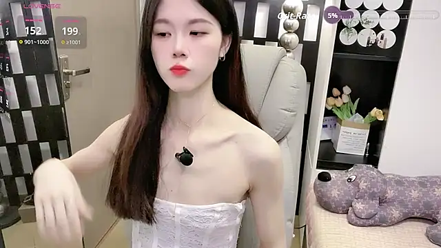 Yueyue-MM online show from 04.10.26