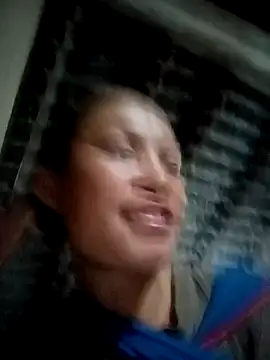 Snapshot of simi-lucy chatting on 09.30.25 simi-lucy online show from 09.30.25