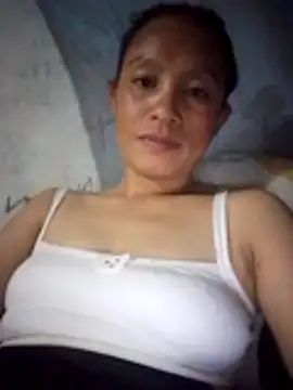 Snapshot of simi-lucy chatting on 11.16.25 simi-lucy online show from 11.16.25