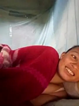 Snapshot of simi-lucy chatting on 11.17.25 simi-lucy online show from 11.17.25