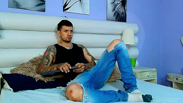 Snapshot of Dante_Flamee chatting on 02.13.26 Dante Flamee online show from 02.13.26