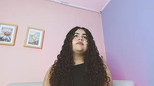 lourdes moon22 online show from 09.24.25