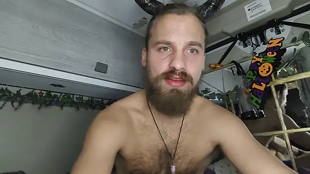 JuliCarl online show from 10.30.25