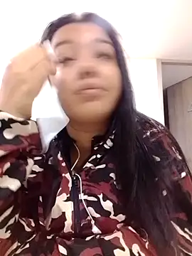 Snapshot of SadieFoster chatting on 10.03.25 SadieFoster online show from 10.03.25